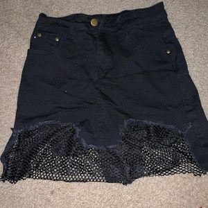 Skirt with fishnet detail